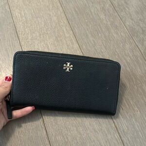 Tory Burch Wrap Around Wallet